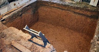 Строительство погреба Добрянка цена от 14675 руб.